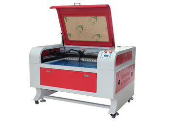 Cina Acrylic And Leather Co2 Laser Cutting Engraving Machine , Size 600 * 900mm pemasok